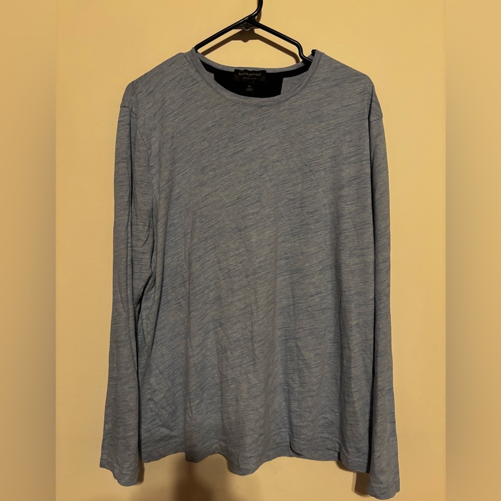 Men’s Banana Republic long sleeve T-shirt